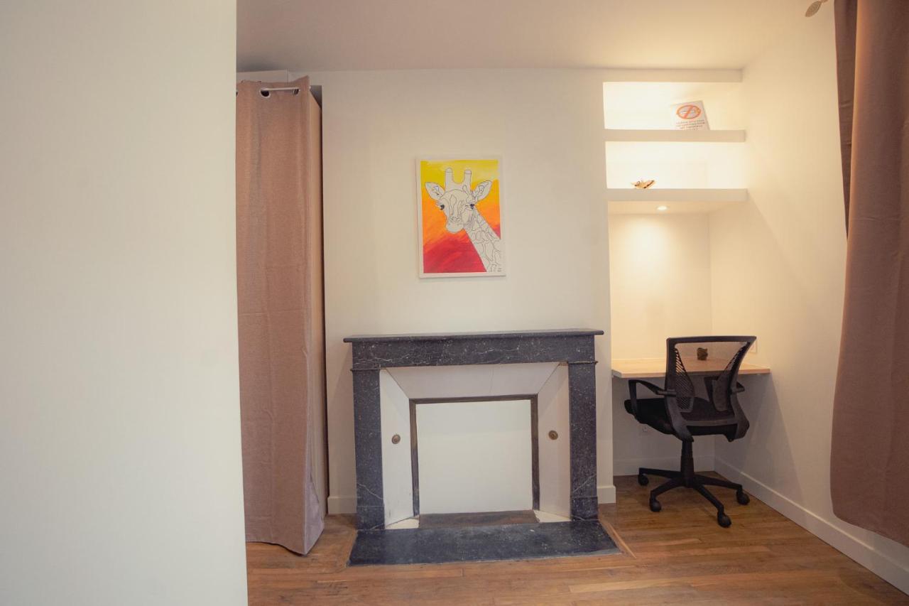 Appartement Cozy Avec Stationnement Gratuit 圣安德烈莱韦尔热 外观 照片