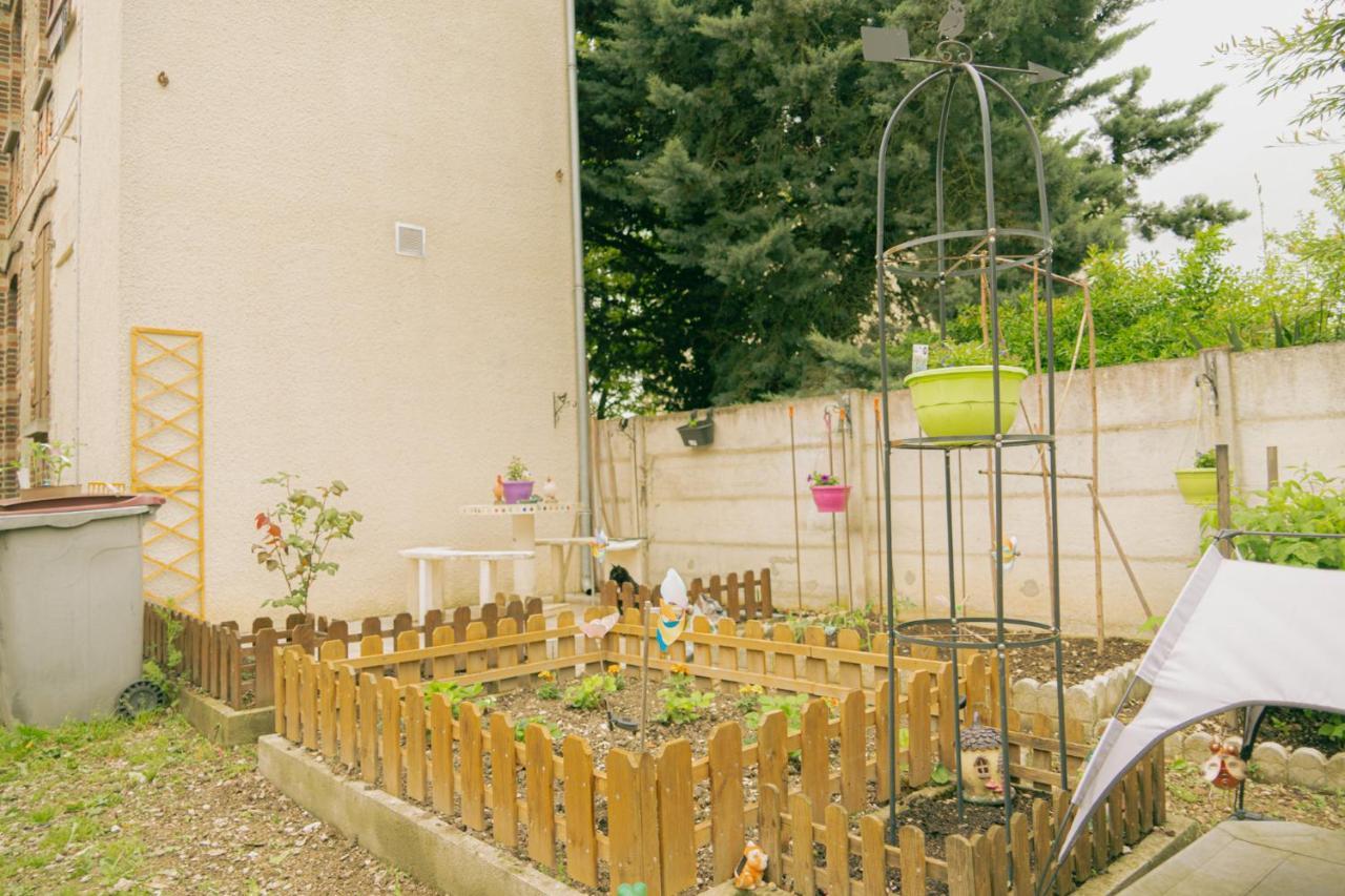 Appartement Cozy Avec Stationnement Gratuit 圣安德烈莱韦尔热 外观 照片