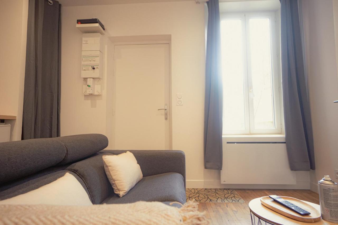 Appartement Cozy Avec Stationnement Gratuit 圣安德烈莱韦尔热 外观 照片