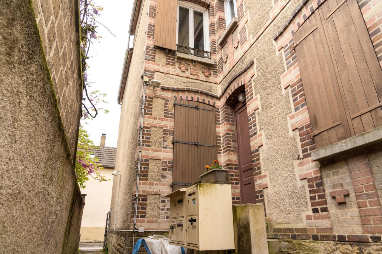Appartement Cozy Avec Stationnement Gratuit 圣安德烈莱韦尔热 外观 照片